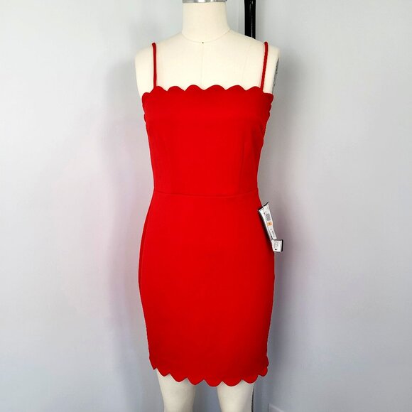B. Darlin Red Scalloped Bodycon Dress NWT Size 7/8 - Picture 2 of 10